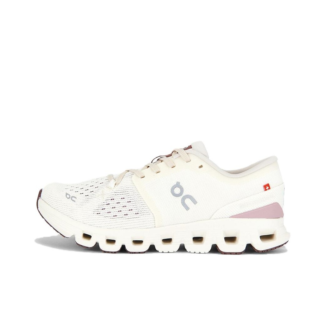 Men Shoes On Cloud - On Cloud X4 メッシュ、テキスタイル、通気性のあるロートップカジュアルランニングシューズ、女性用、ホワイト 3WE30074740