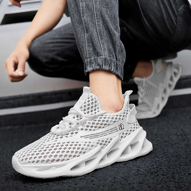 厚底ヒール付きメンズ透明スニーカー メリージェーン テニス  - Men Shoes Most Expensive のレビューと価格