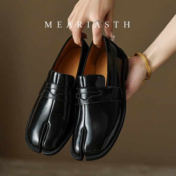 黒のタビシューズ、スプリットトゥ、パテントレザー、女性用ロー - Men'S Shoes Top Brands のレビューと価格