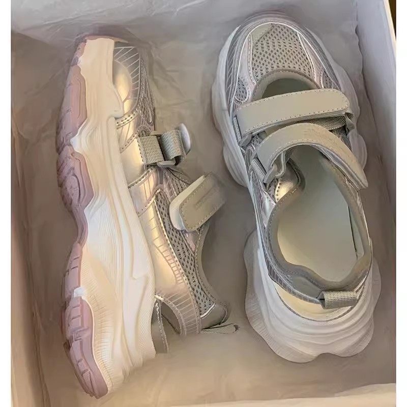 メタリックシルバー中空アウトプラットフォームサンダル女性ダブ - Sandal Sport Outdoor のレビューと価格